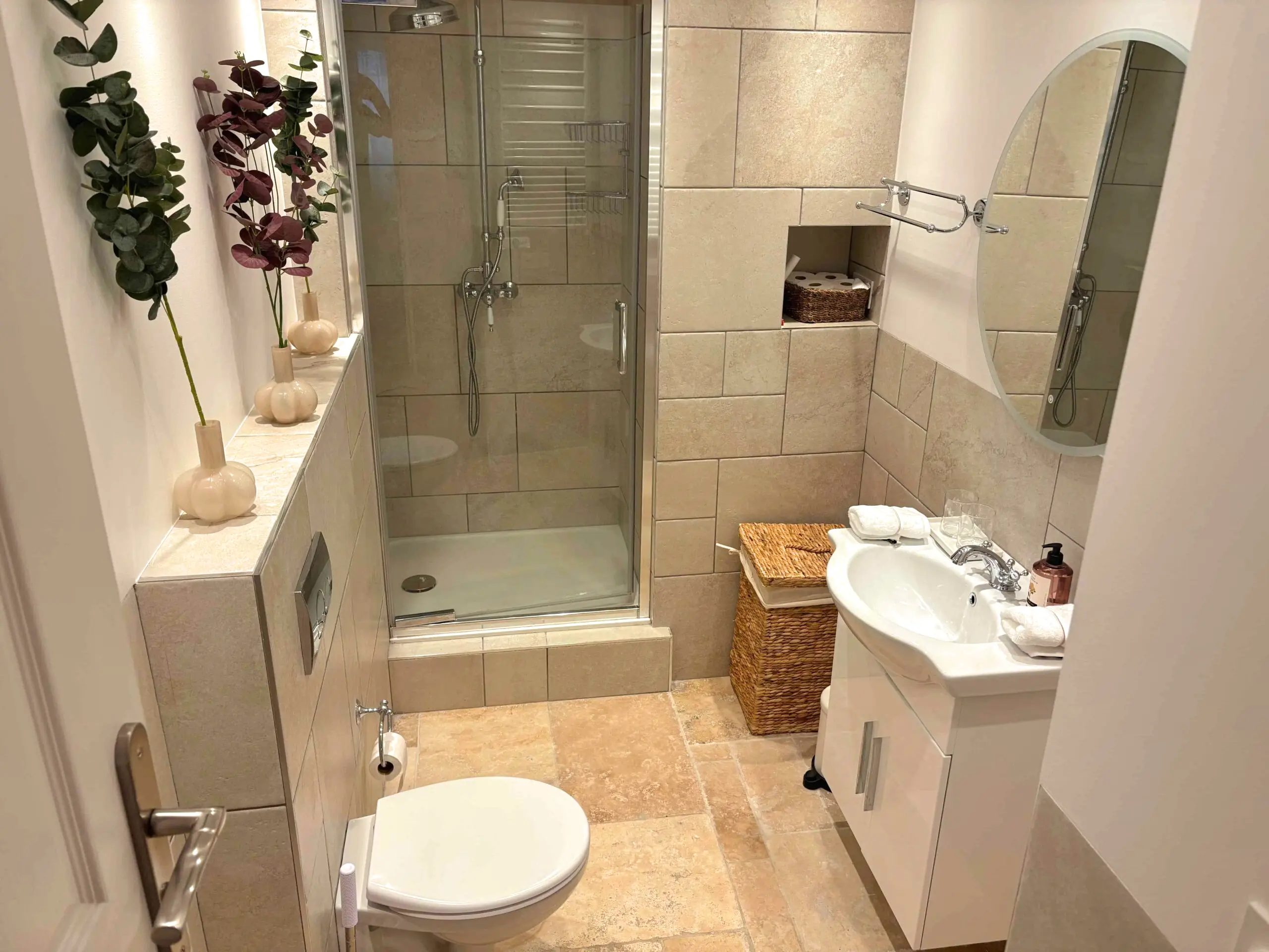 Privat badrum tillhörande master bedroom